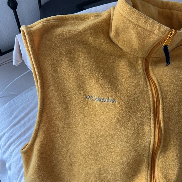Men’s Columbia vest - Picture 2 of 6